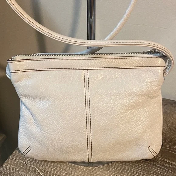Tignanello Cream Pebble Leather Crossbody Bag with Contrast Stitching - Picture 2 of 6